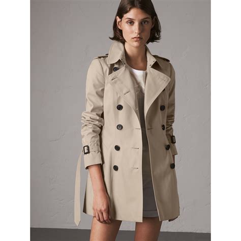 burberry kurzer trenchcoat